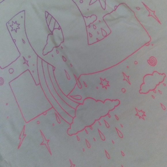 NWOT DC fitted graphic tee - Picture 3 of 6